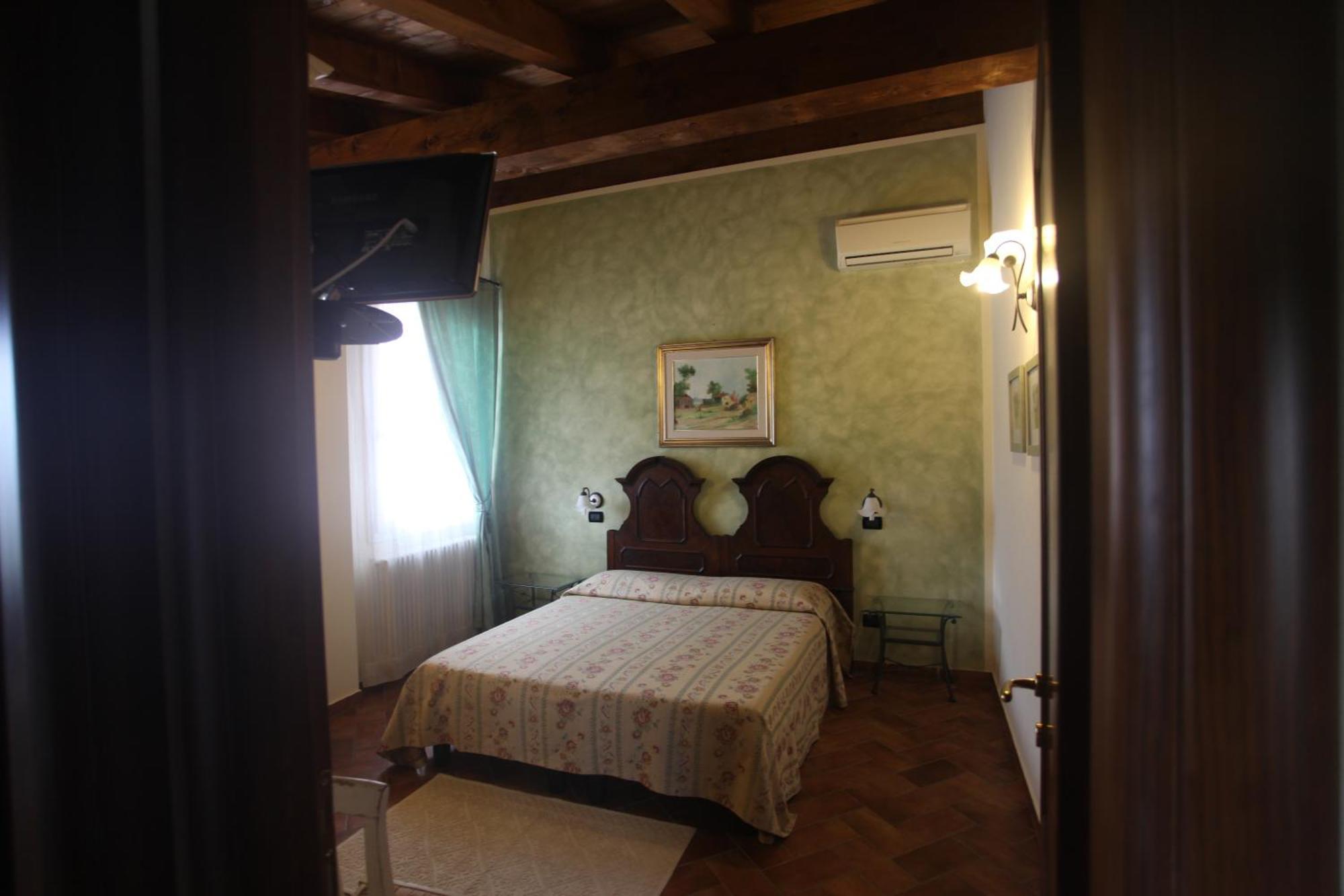 Casa San Marco Villa Castelnuovo del Garda Habitación foto